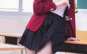 圣诞节不只是一场聚会：观看雪晴嘟嘟的魔女写真，我大概永远也学不会换装的技巧…