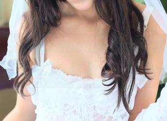 青豆客 – 梦娜Vanessa的牛仔裤原图：快来见证张力，以及…牛仔的一生！