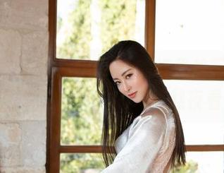 魅妍社 – 王婉悠Queen的裤里丝写真集，资源竟然这么好！我差点熬夜看完。