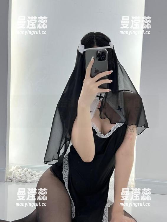 微密圈 - 大胆尝试，鱼神鱼的定制白色护士装，谁也挡不住！