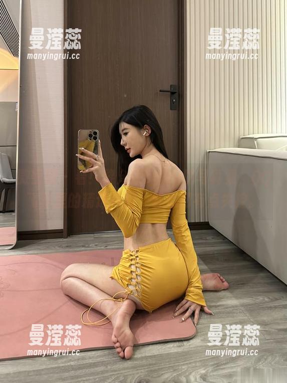 微密圈 - 看！黎允熙baby的写真集，QQ飞车里的精选片段，舒适到有点失控。